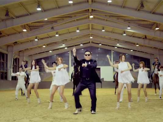 El sencillo «Gentleman» de Psy llega a los 200 millones de views Video Gentleman
