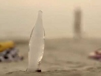 Coca-Cola lanza ¡una botella de hielo!