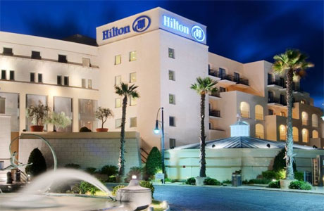 Hilton y Playa Hotels