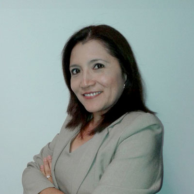 Verónica Valencia, Periodista especializada en TI y consultora para Pymes