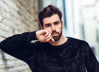 barba y bigote en hombres