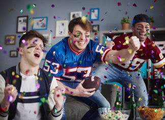 latinos que asisten al Super Bowl