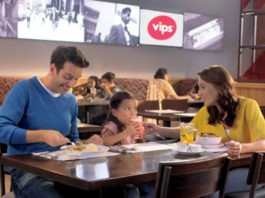 «Te queremos en Vips», la campaña que invita a compartir la comida con los seres queridos campaña Vips Archer Troy