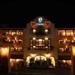 Hoteles Marriott se iluminan para dar un mensaje de esperanza 2 Sheraton Grand Los Cabos Hacienda del Mar Mexico