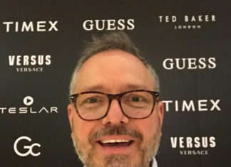 Javier Curiel director Timex