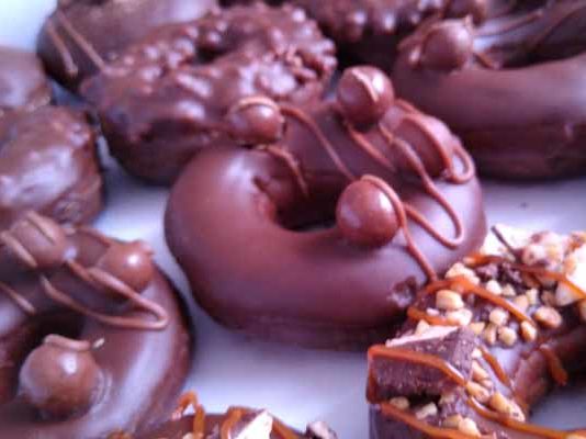 Choco Manía de Krispy Kreme regresa con donas de chocolate Nestlé Choco Mania Krispy Kreme