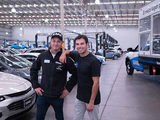 Checo Pérez se une a Kavak como embajador y accionista Kavak patrocinador Checo Pérez