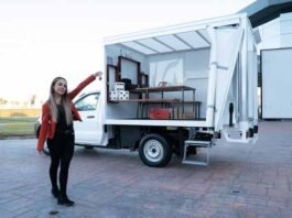 salón de clases móvil Nissan