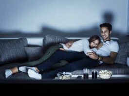 Parejas celebrarán este Día de San Valentín en casa celebrar Día de San Valentín en casa