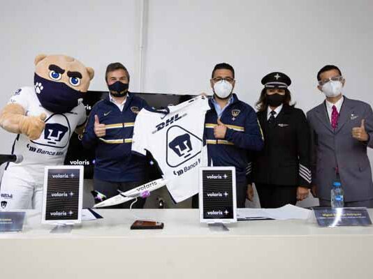 Volaris aterriza como nuevo patrocinador de Pumas Volaris patrocinador de Pumas