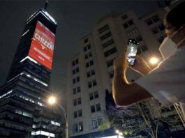 KFC y Lolita Ayala anuncian el regreso de Chizza a México Chizza KFC