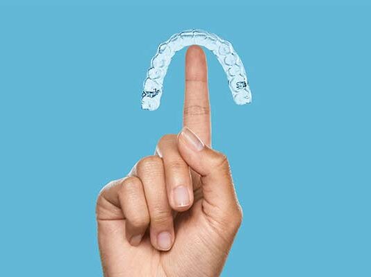 alineación dental SmileDirectClub