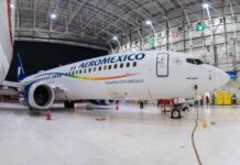 Aeroméxico vuela con los colores del Orgullo avión de Aeroméxico con colores del Orgullo