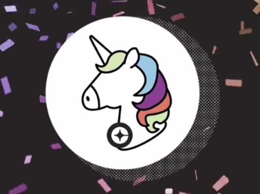 Clara se convierte en unicornio mexicano