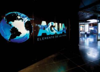 Universum reúne a expertos para conversar sobre agua limpia y saneamiento agua limpia y saneamiento Universum y Harpic