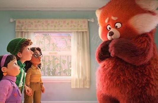 RED se convierte en el estreno No. 1 en el mundo en Disney+ curiosidades película RED