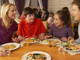 Padres mexicanos prefieren las comidas y cenas para disfrutar a su familia importancia de compartir comidas y cenas en familia
