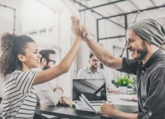 3 acciones sutiles y poderosas para mejorar la cultura en los equipos de trabajo mejorar la cultura en equipos de trabajo