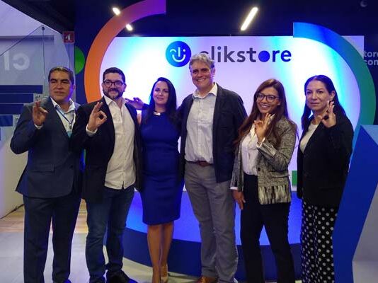 Clikstore abre su primera sucursal en México apertura tienda Clikstore