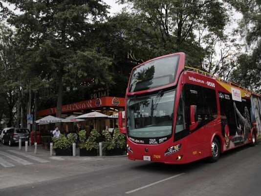 Turitaco, el nuevo turitour que te lleva a taquerías de la CDMX Turitaco Turibus