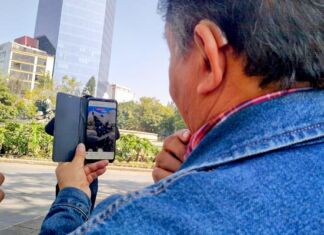 experiencia de realidad aumentada Navidad At&T