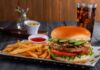 Vips incorpora en su menú platillos plant-based hechos con productos NotCo hamburguesa NotCo Vips