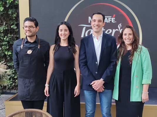 Te mereces un Gran Café con Checo Pérez