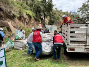 jornada de limpieza en Río Tlahuapan