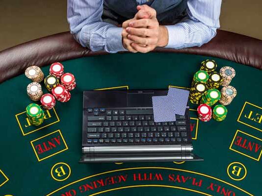 ¿Por qué el blackjack es mejor que otros juegos de cartas? Blackjack mejor juego cartas
