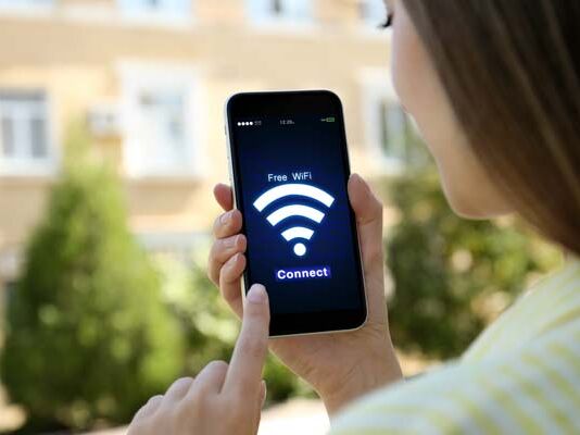 Cómo encontrar WiFi gratis en tu ciudad cómo encontrar WiFi gratis