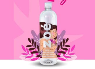 botella rosa edición con causa Zoé Water