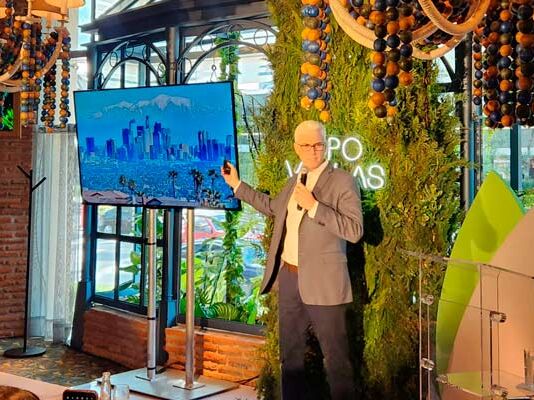 Presentan Ecovallas, revolucionario medio publicitario que purifica el aire Ecovallas purifican el aire