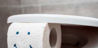 baños higiénicamente limpios Harpic