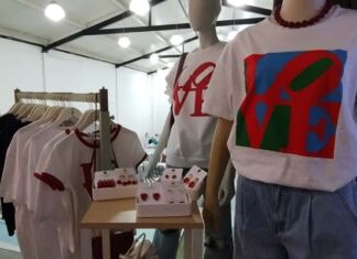 Stradivarius apuesta por el color rojo en esta temporada de San Valentín Love Robert Indiana en Stradivarius