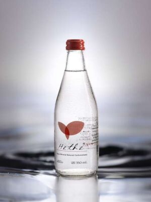 agua de origen artesiano Hethe