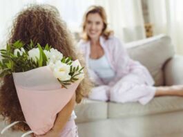 por qué regalar flores a mamá