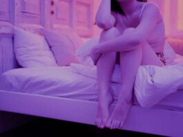mujeres duermen mal durante menstruación
