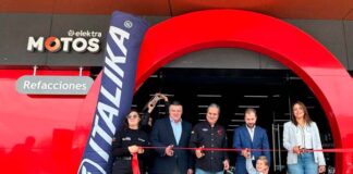 inauguración Elektra Motos