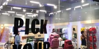 tienda física Jansport