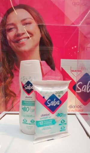 toallitas húmedas y jabón íntimo Saba