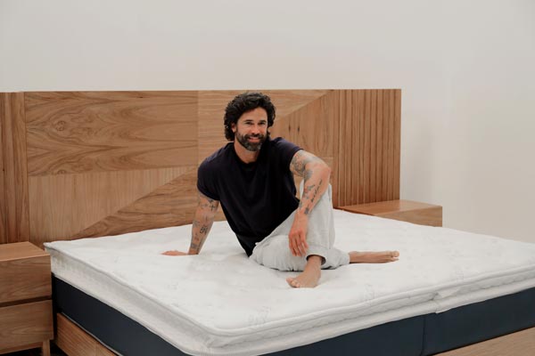 Matías Novoa embajador Muebles Dico