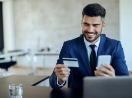 uso de tarjetas corporativas en negocios