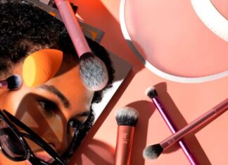 brochas y esponjas para maquillaje