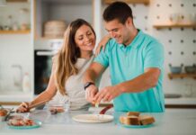 Knorr y Tinder destacan que ser hábil en la cocina es un atractivo para los solteros Knorr destaca que saber cocinar es atractivo