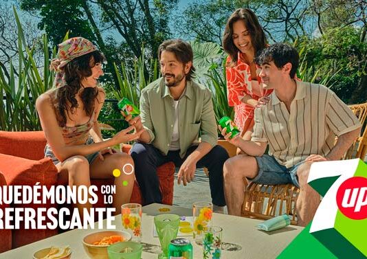 Quedémonos con lo refrescante 7Up y Diego Luna