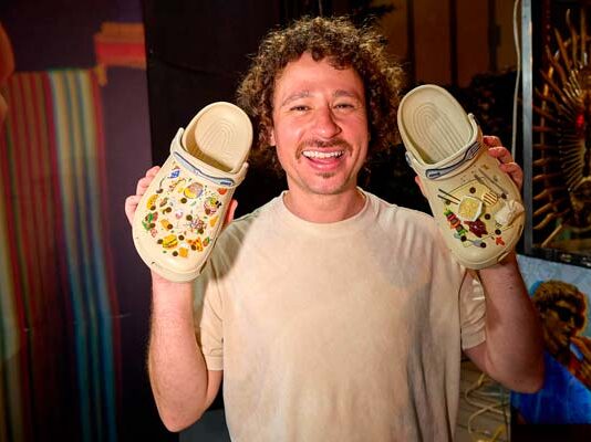 segundo drop Crocs x Luisito Comunica