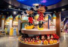 inauguración Disney Store Perisur