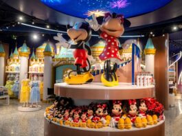 Se abre la primera boutique Disney Store en México de la mano de Liverpool inauguración Disney Store Perisur