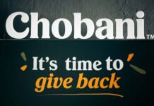 Chobani México y BAMX empacan 2 toneladas de alimento para familias vulnerables Chobani y BAMX empacan alimento
