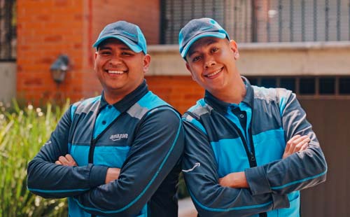 Amazon reconoce a sus empleados en nueva campaña “Entregando lo Mejor de la Temporada” 1 red de talento humano en Amazon